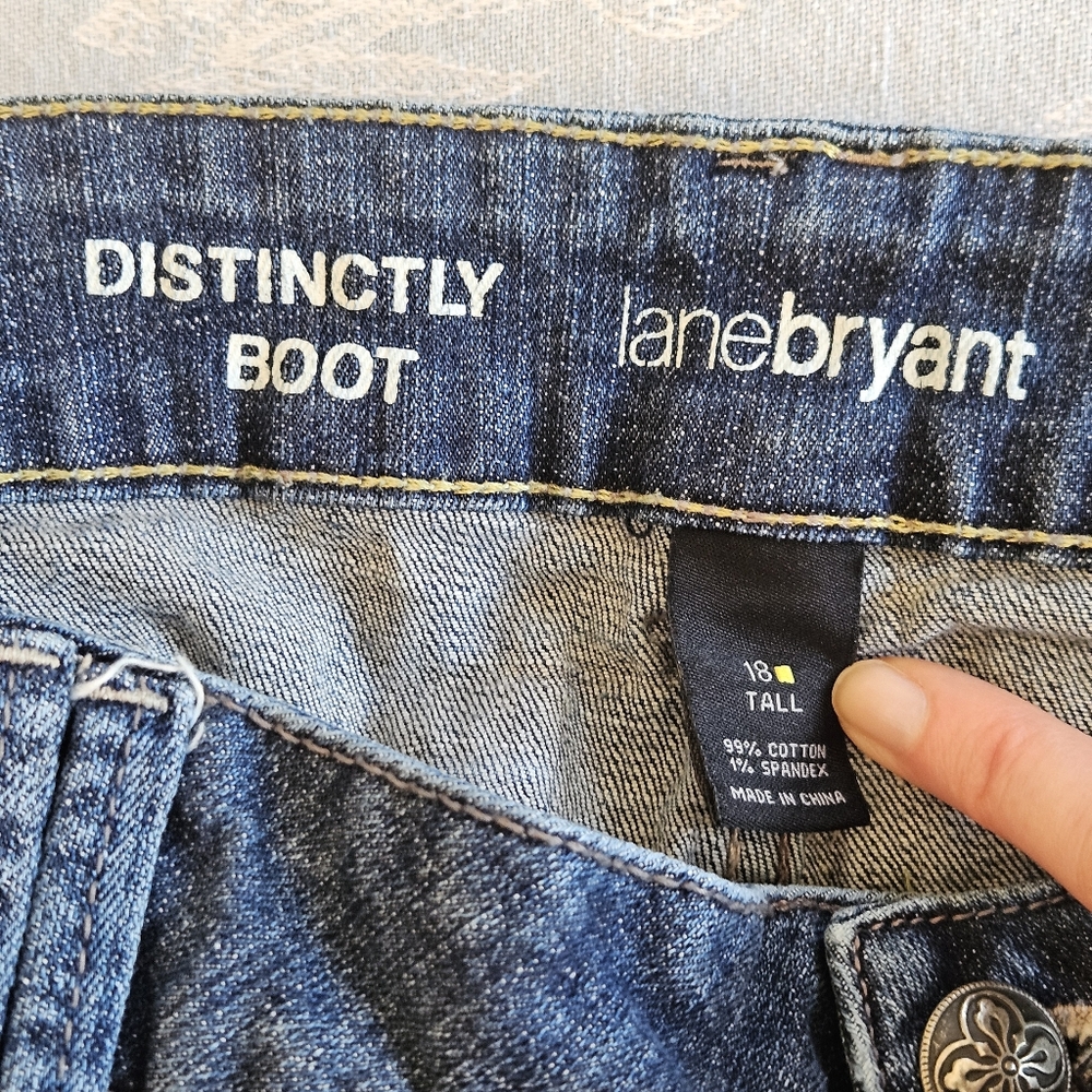 Lane Bryant Distinctly Bootcut Jeans Size 18 Tall - Picture 5 of 8